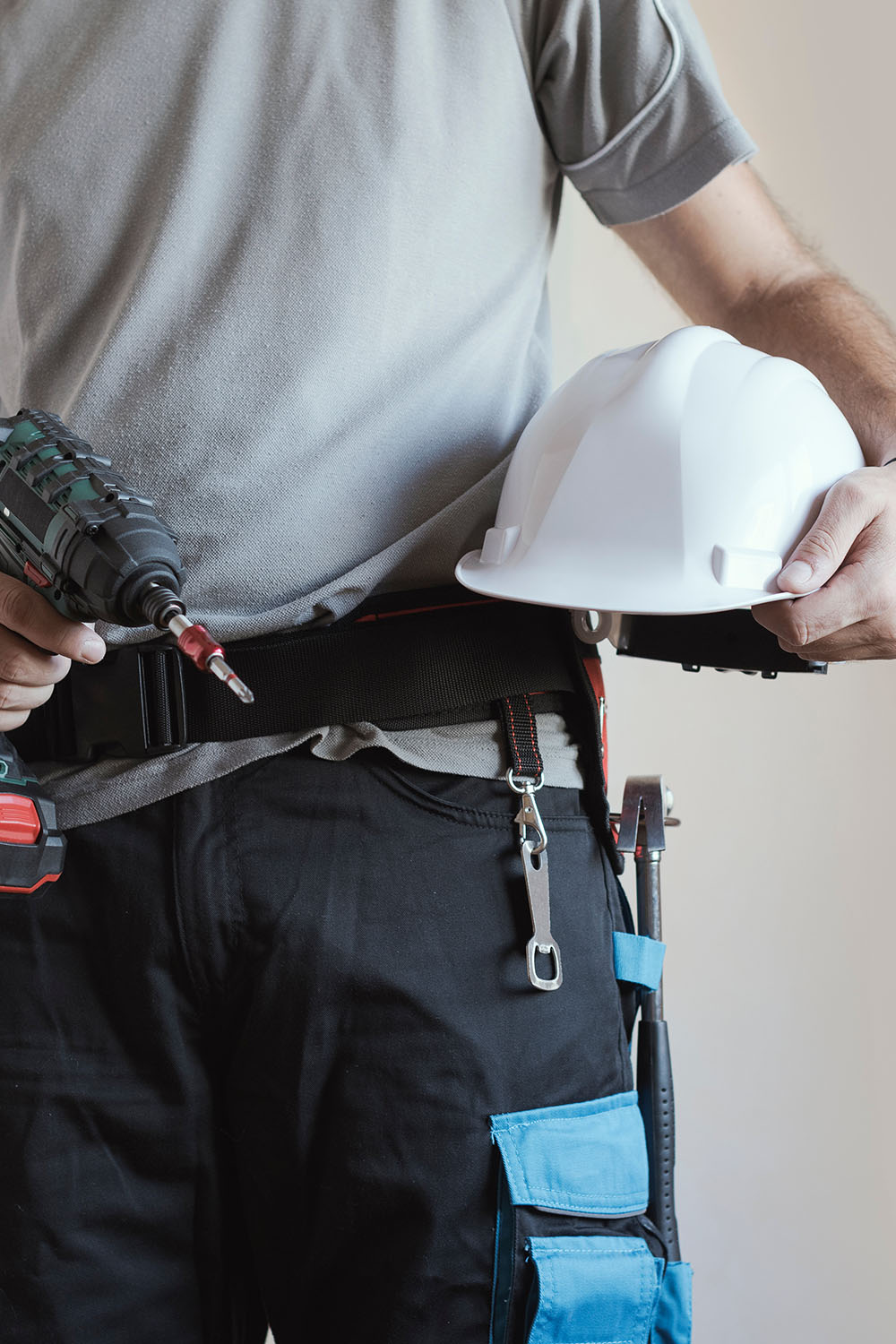 Unser kompetentes Personal sorgt dafür, dass bei der umfangreichen Wasserschadensanierung kein Detail übersehen wird – mit uns gehen Sie auf Nummer sicher und können sich langfristig auf unsere Arbeit verlassen.